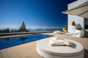 Luxury Villa Carlota